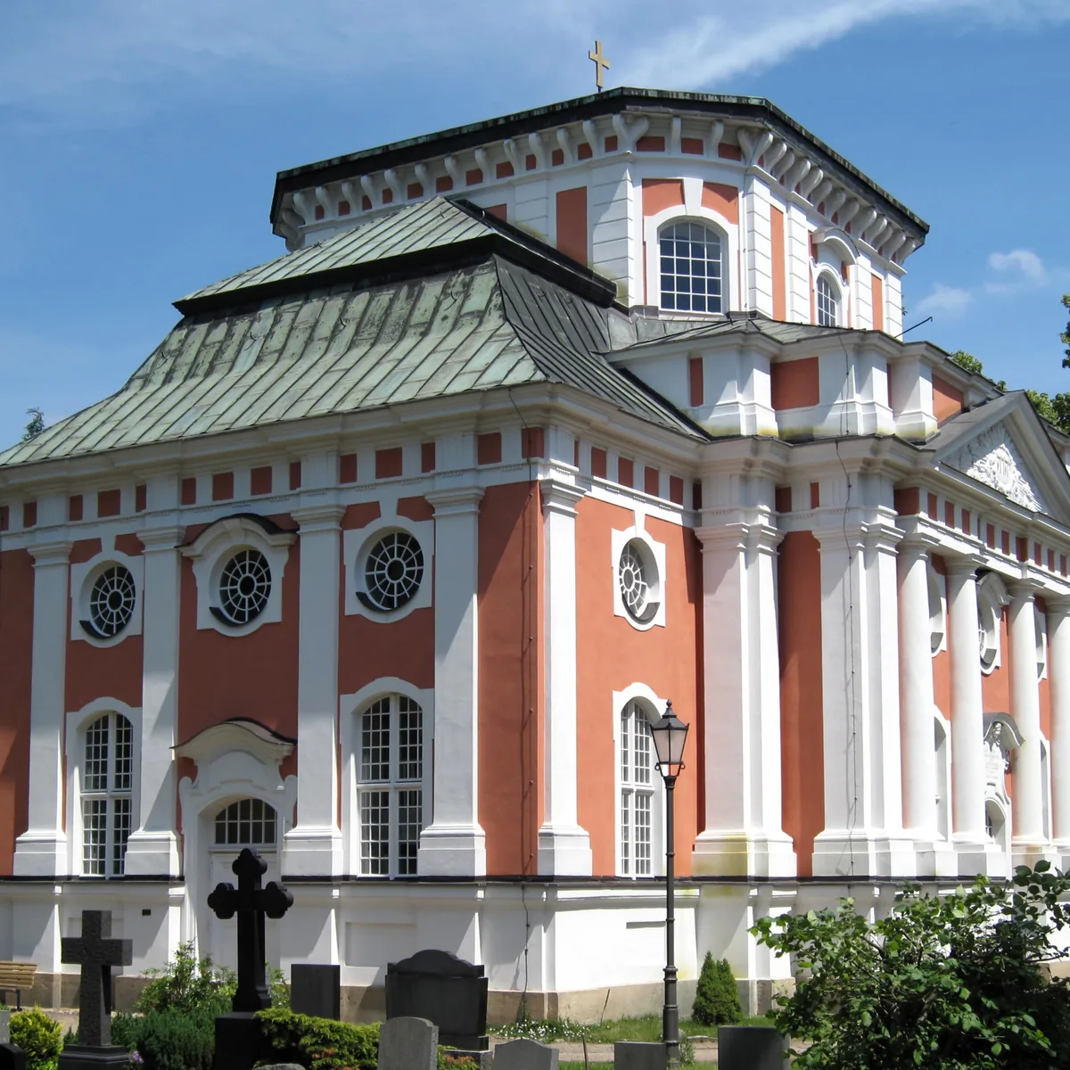 Musikschule in Berlin-Buch – Schlosskirche Buch